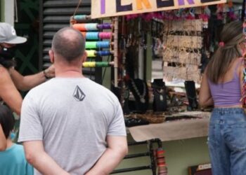 Secretaria de Turismo convoca artesãos e músicos a participar do censo para identificar número de artistas locais