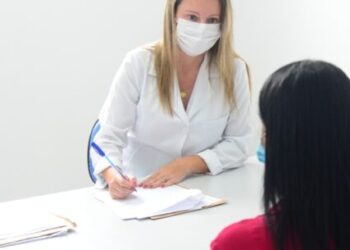 No Dia Mundial de Combate ao Câncer, Saúde celebra uma década do Setor de Oncologia do CEM