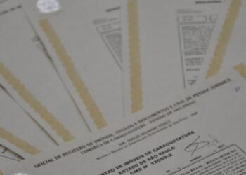 Prefeitura de Caraguatatuba realiza ação no Núcleo Véctor para promoção da Regularização Fundiária