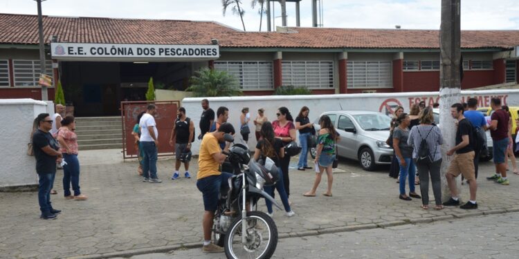 https://www.caraguatatuba.sp.gov.br/pmc/2022/02/prefeitura-de-caraguatatuba-chama-15-aprovados-de-oito-funcoes-do-concurso-de-2018/#