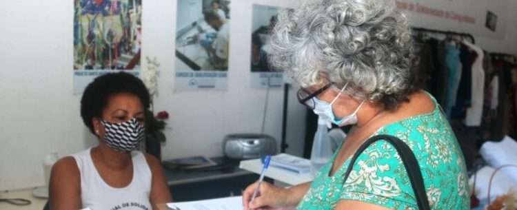 Fundo Social de Caraguatatuba inicia nesta semana inscrições para cursos na área da Costura e da Saúde