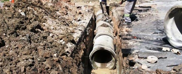 Prefeitura melhora drenagem de águas pluviais no bairro Casa Branca