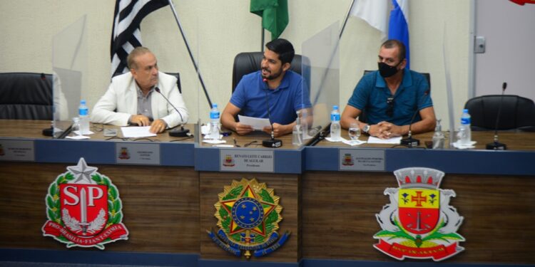  Vereadores participam de prestação de contas da Secretaria Municipal de Saúde