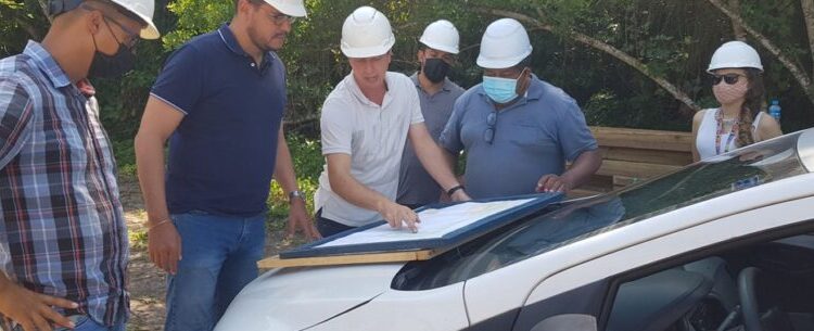 Prefeito vistoria obras do Parque Municipal do Juqueriquerê; entrega prevista para este semestre