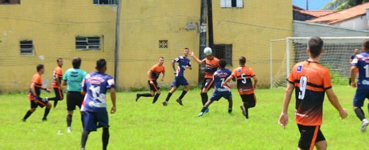 Equipes disputam classificação para oitavas de final do Torneio de Aniversário de Futebol de Campo
