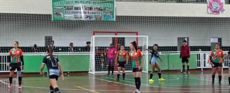 Caraguatatuba é vice-campeã da XV Copa Mantiqueira de Futsal Feminino