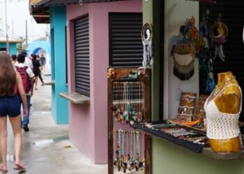 Secretaria de Turismo de Caraguatatuba segue com censo para identificação de artesãos e músicos locais