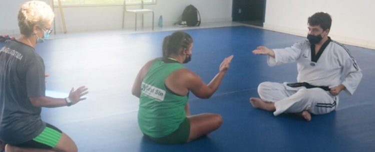Caraguatatuba inova e oferece aulas de Taekwondo adaptado para munícipes