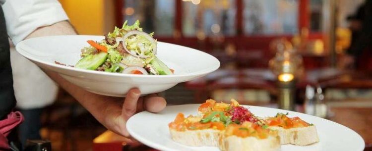 Fundo Social de Caraguatatuba abre inscrições para curso de Garçom e Garçonete na próxima terça-feira