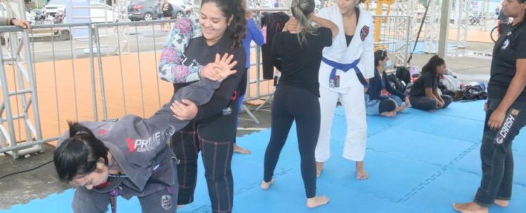 Caraguatatuba promove aula gratuita de defesa pessoal feminina neste sábado