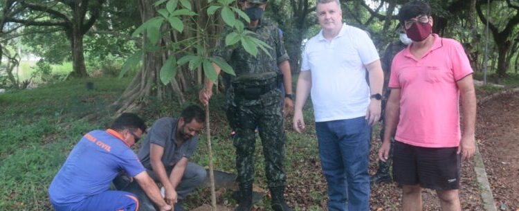 Dia Nacional da Conscientização das Mudanças Climáticas tem plantio de mudas nativas nas margens do Rio Santo Antônio
