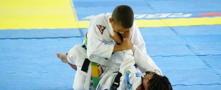 Caraguatatuba promove mutirão de inscrições para atividades esportivas neste sábado no Perequê-Mirim