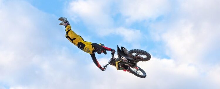 Caraguatatuba recebe nova temporada do Arena Freestyle Show