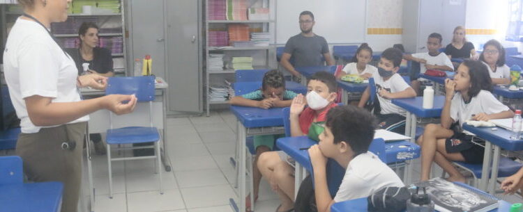 Acompanhamento da frequência escolar dos beneficiários do Programa Auxílio Brasil é retomado em abril