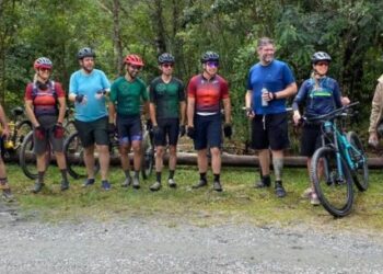 Turismo de aventura em Caraguatatuba ganha reforço com reabertura da ‘Ciclotrilha Estrada Rio Pardo Limeira’ na Serra do Mar