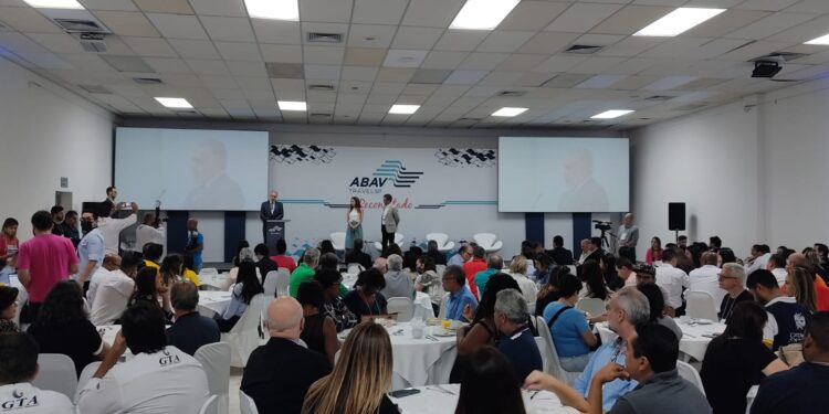Bertioga participa da Abav Travel SP em Águas de Lindóia