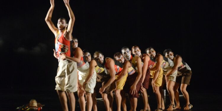 Corpo de Baile apresenta espetáculo ‘Expresso Tatu’ em comemoração aos 165 de Caraguatatuba