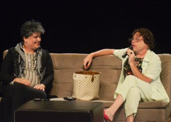 Auditório Maristela de Oliveira recebe comédia ‘Vá Idosas’ neste sábado