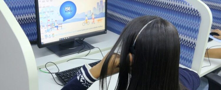 Central 156 não atende via telefone neste sábado