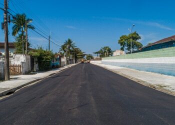 Centro e Rio da Praia recebem pavimentação