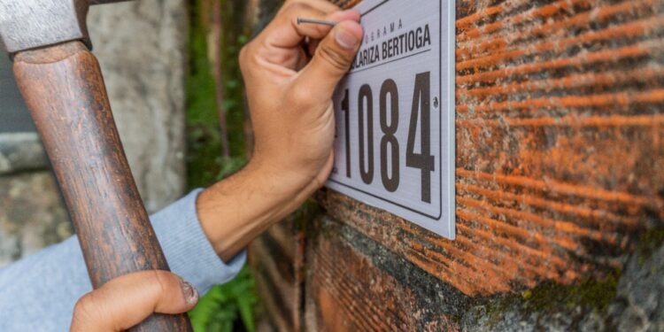 Núcleo Rua Marítima, do São João, recebe ação de cadastramento do programa Regulariza Bertioga   