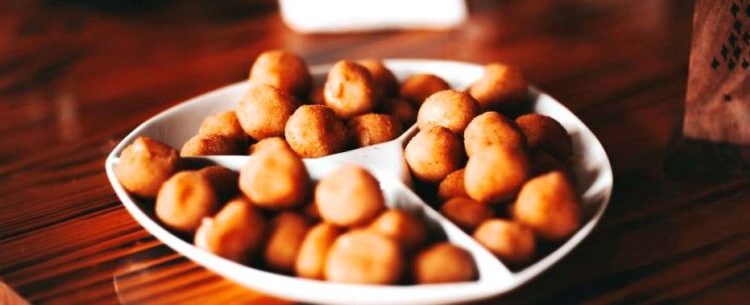 Fundo Social de Caraguatatuba abre 36 vagas em cursos de Home Baby e Comida de Boteco nesta semana