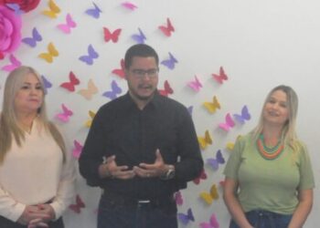 Caraguatatuba é a primeira cidade da região a entregar absorvente para adolescentes da rede municipal