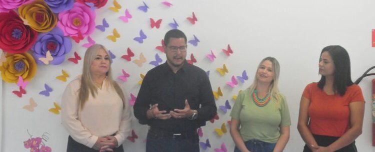 Caraguatatuba é a primeira cidade da região a entregar absorvente para adolescentes da rede municipal