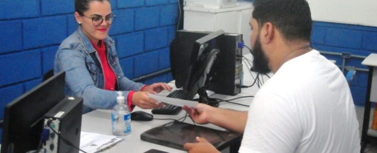 PAT de Caraguatatuba tem 118 vagas de emprego até sexta-feira