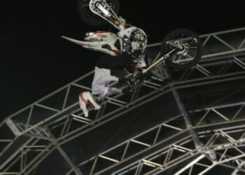 Adrenalina do Arena Freestyle Show invade Caraguatatuba no sábado; Saiba como garantir seu ingresso solidário