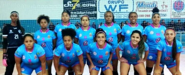 Caraguatatuba é campeã em torneio de futsal feminino em Minas Gerais