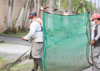 Mais 16 bolsistas do PEAD são chamados para atuar na limpeza urbana de Caraguatatuba