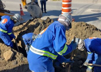 Sabesp utiliza tecnologia inovadora para modernizar tubulação de esgotos em Caraguatatuba