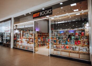 Lojas do Serramar Shopping criam atrativos para o Dia do Orgulho Nerd comemorado nesta quarta-feira (25/5)