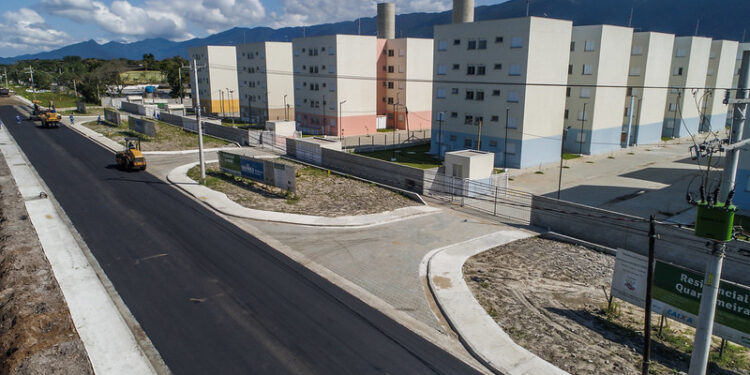 Avenida Marginal Norte, em Bertioga, recebe pavimentação