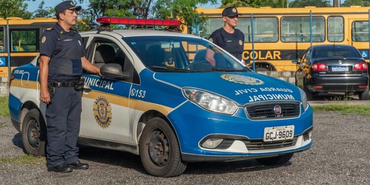 *Bertioga realiza orientações de trânsito em  escolas públicas *