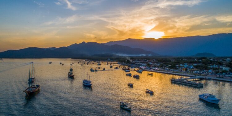 Maio Náutico Bertioga tem opções de passeios aos visitantes durante programação do evento