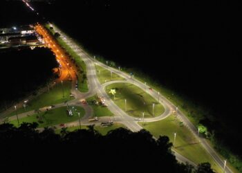 Prefeitura entrega iluminação do Trevo de Riviera