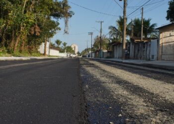 Prefeitura de Bertioga conclui pavimentação da Rua Cardeal Emile Biayenda