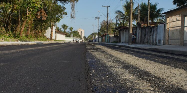Prefeitura de Bertioga conclui pavimentação da Rua Cardeal Emile Biayenda