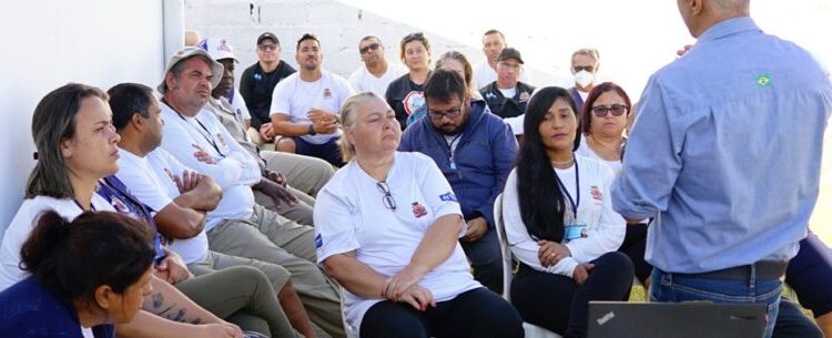 Minha Família Sem Dengue: CCZ de Caraguatatuba prepara agentes para o Dia D de Combate aos criadouros