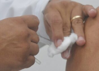 Caraguatatuba tem 45% do público alvo imunizado contra gripe e campanha encerra em 3 de junho