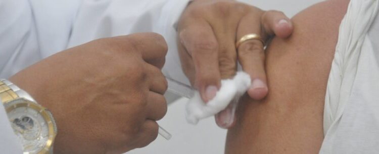 Caraguatatuba tem 45% do público alvo imunizado contra gripe e campanha encerra em 3 de junho