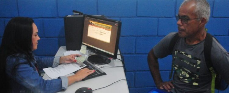 PAT de Caraguatatuba tem 132 vagas de emprego até quarta-feira