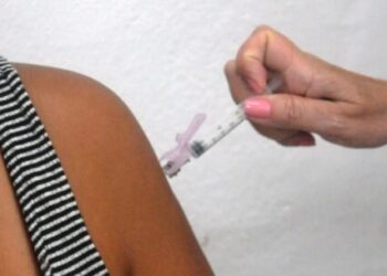 Dia D da Vacinação aplica mais de 2 mil doses contra Gripe e Sarampo e imunização segue nas UBSs