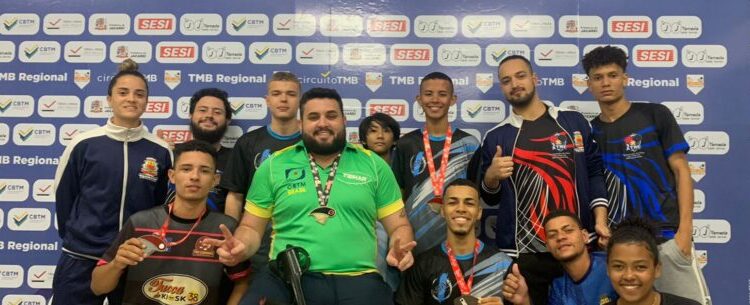 Caraguatatuba conquista dois títulos de Tênis de Mesa na etapa da Liga Valeparaibana
