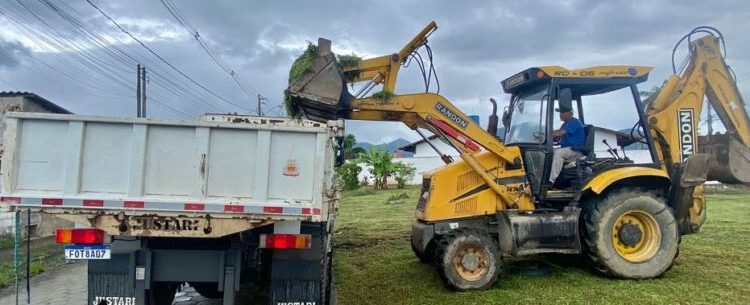 Bairro a Bairro’ recolhe 65 toneladas das vias públicas e chega a novos locais na próxima semana em Caraguatatuba