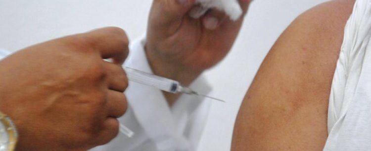 Caraguatatuba tem 61% do público alvo imunizado contra Gripe e campanha encerra na próxima sexta-feira
