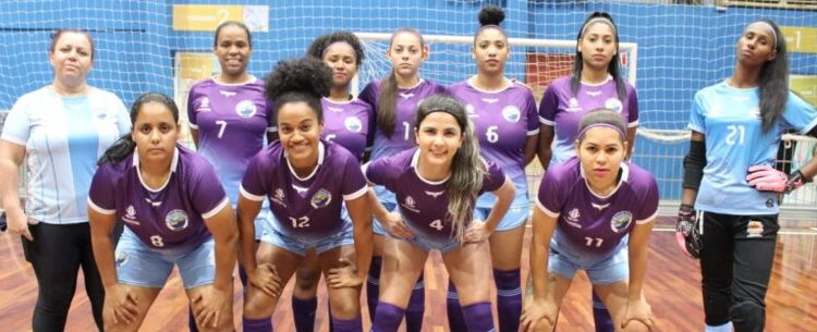 Equipe de Futsal feminino está invicta na Copa Regional de Futsal de Guararema