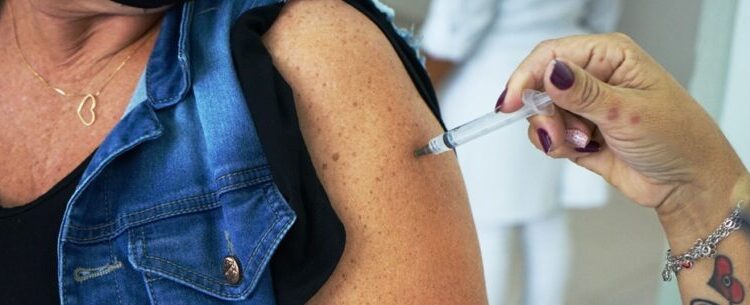 Prefeitura de Caraguatatuba amplia vacinação contra Gripe para toda população